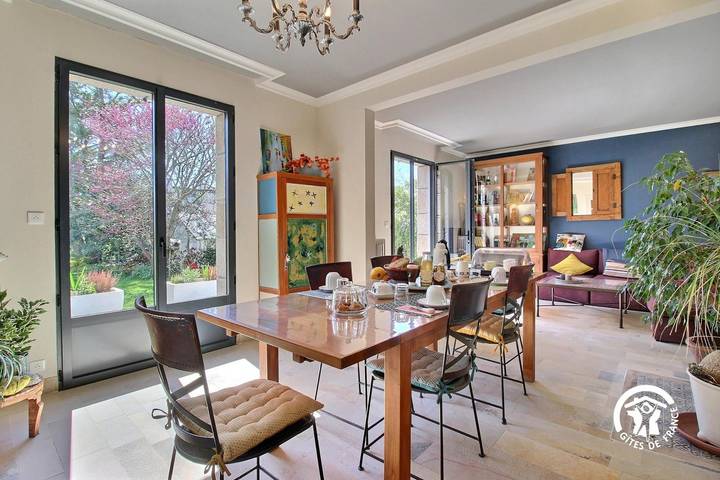 Chambre d’hôte pour 6 personnes, avec Terrasse ainsi que Jardin et Vue dans le Morbihan