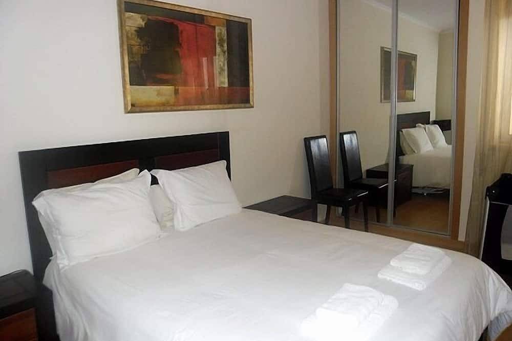Apartamento entero, 2 dormitorios planta baja Moderno apartamento con balcón extendido Y Barbacoa privada in Praia de São Martinho do Porto, São Martinho do Porto