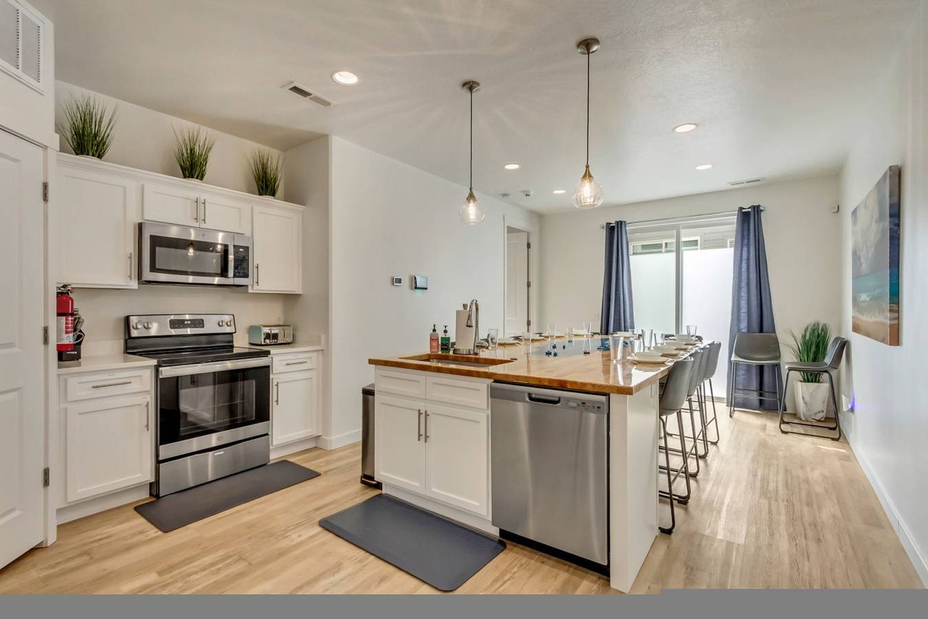 Bear Lake Table | Downtown Garden City Townhome in Garden City (UT), Rich County