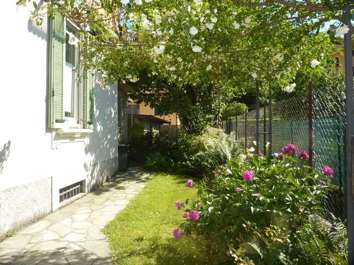 Gîte pour 2 personnes, avec Jardin à Laveno-Mombello - 4