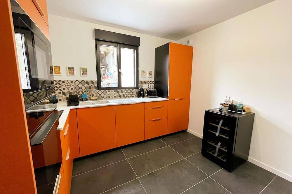 Luxury cottage with heated pool and Spa in the heart of the Loire Valley in Ballan-Miré, Tours region