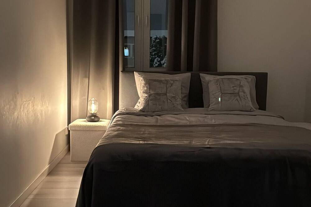 Hel leilighet, Entire 3 bedroom apartment 10 min from central and 2 min from shops in Malmö, Svenske Østersjøen