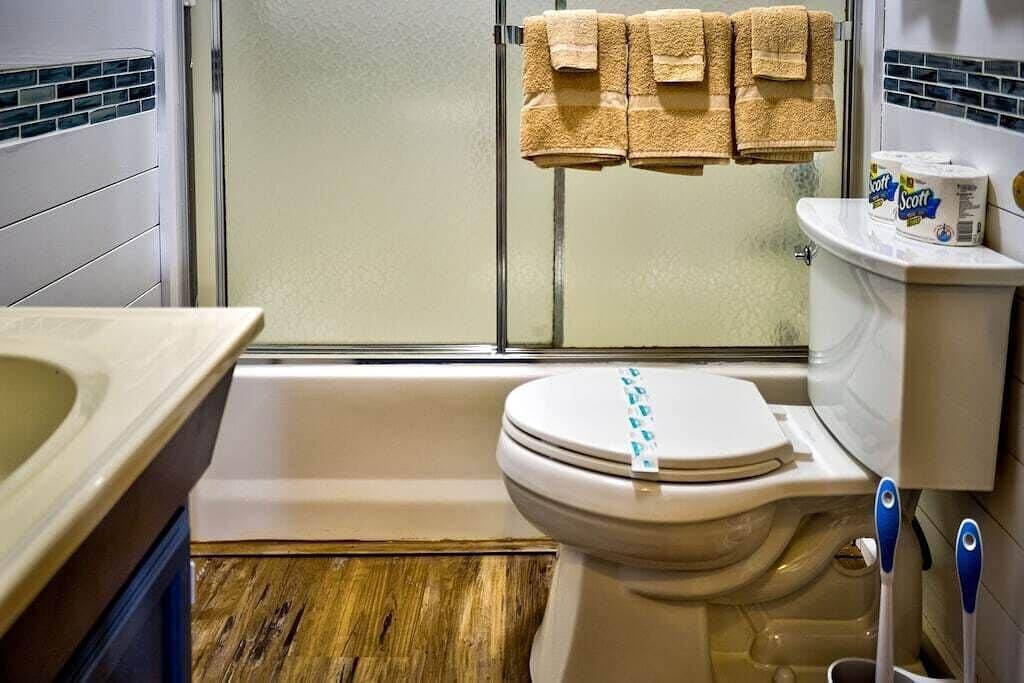 Cozy Creekside Cabin, 3.6mi to National Park, 257 Black Mash in Blount County