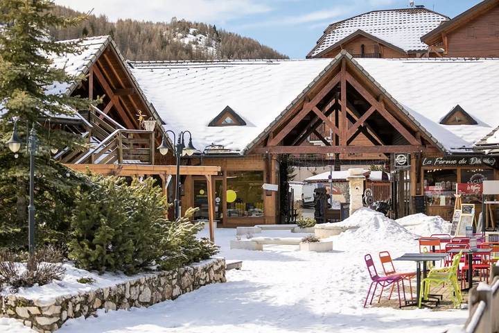 Location de vacances pour 6 personnes, avec Balcon ainsi que Sauna et Vue dans La Joue du Loup