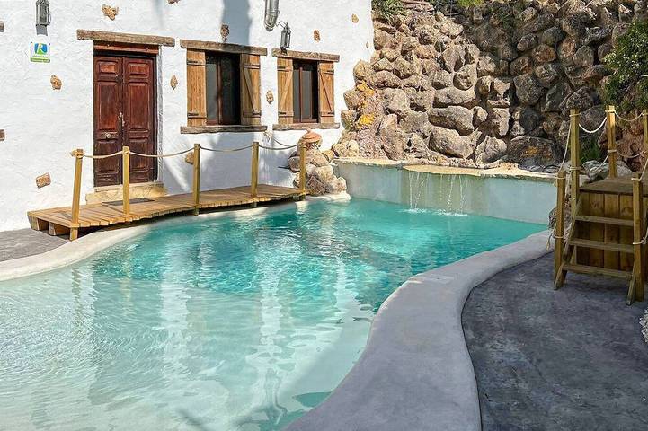 Villa pour 4 personnes, avec jardin et jacuzzi - 1