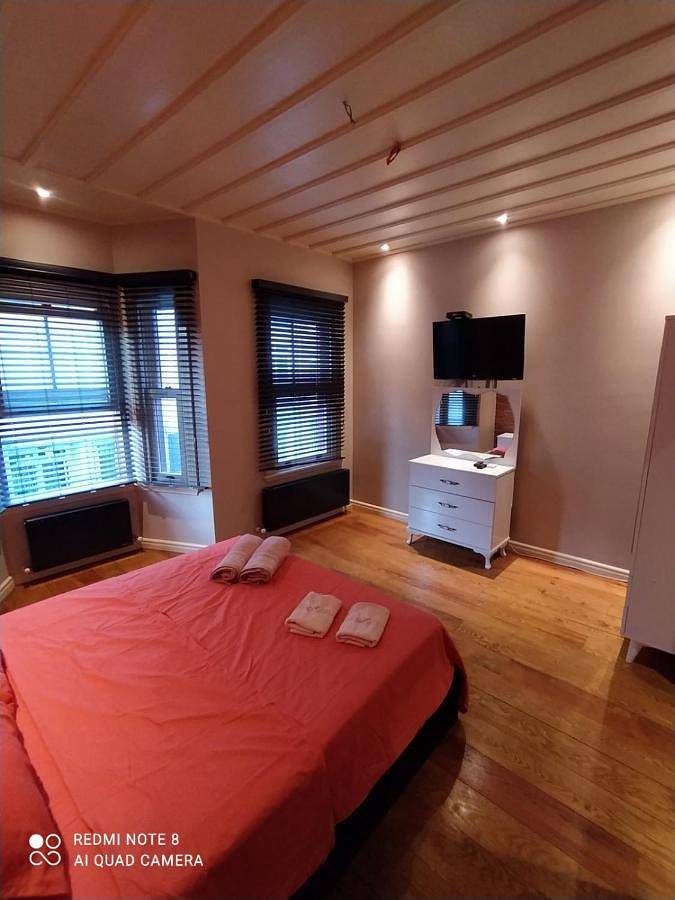 One-Bedroom Villa in Üsküdar, Stambuł
