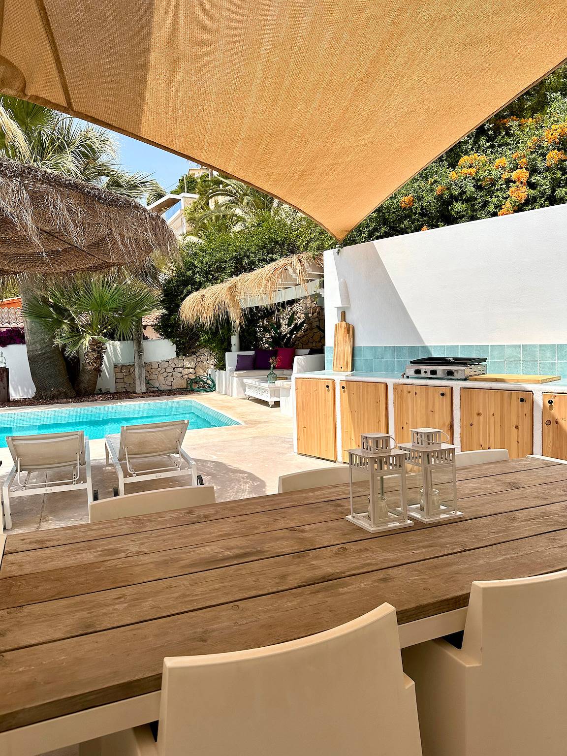 Casa de Férias 'Beautiful Ibiza Style Moraira' com Vista para o Mar, Wi-Fi e Ar Condicionado in Teulada (Espanha), Costa Blanca