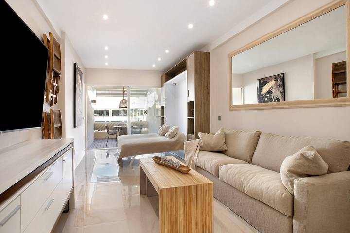 Estudio entero, Estudio "Puerto Marina Luxury" con vistas al mar y Wi-Fi in Benalmádena Costa, Costa del Sol