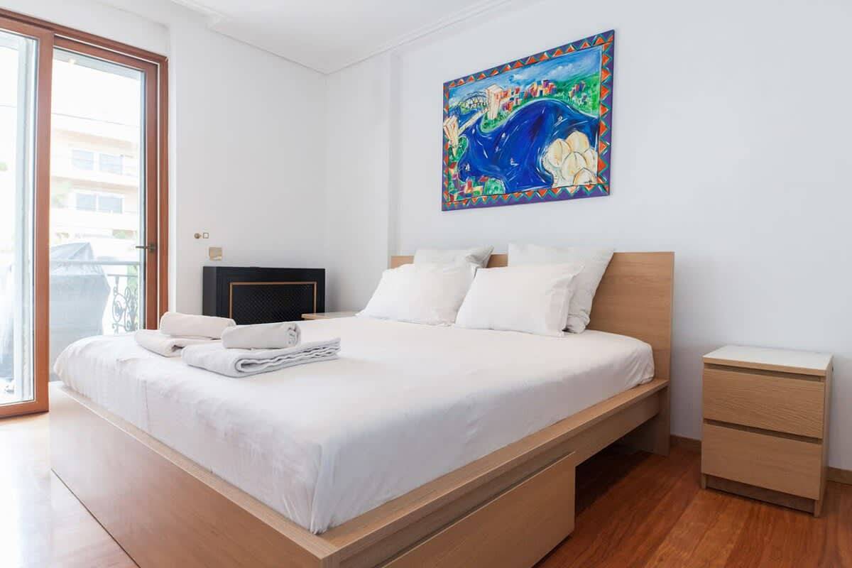Hel lejlighed, Ferielejlighed for 6 personer med balkon/terrasse in Voula, Østkysten af Attika Området