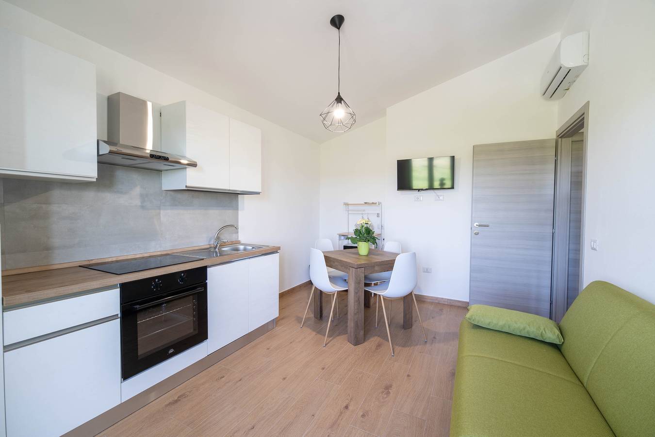 Entire apartment, Casa Aurora Mare in Nurachi, Stagno di Càbras