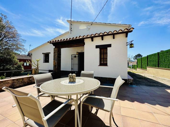 Casa rural para 8 personas, con Terraza y Jardín en Cassá de la Selva