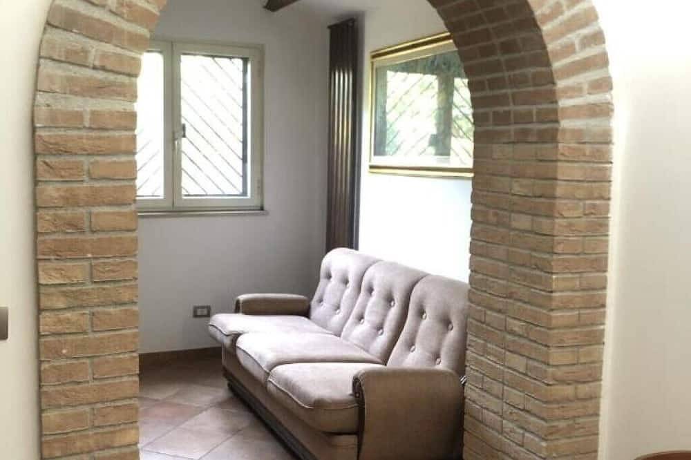 La Villetta del Gelso Bianco in Aprilia, Rome Province