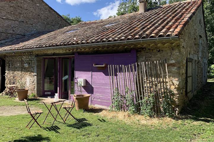 Location de vacances pour 4 personnes, avec jardin à Fontiers-Cabardès