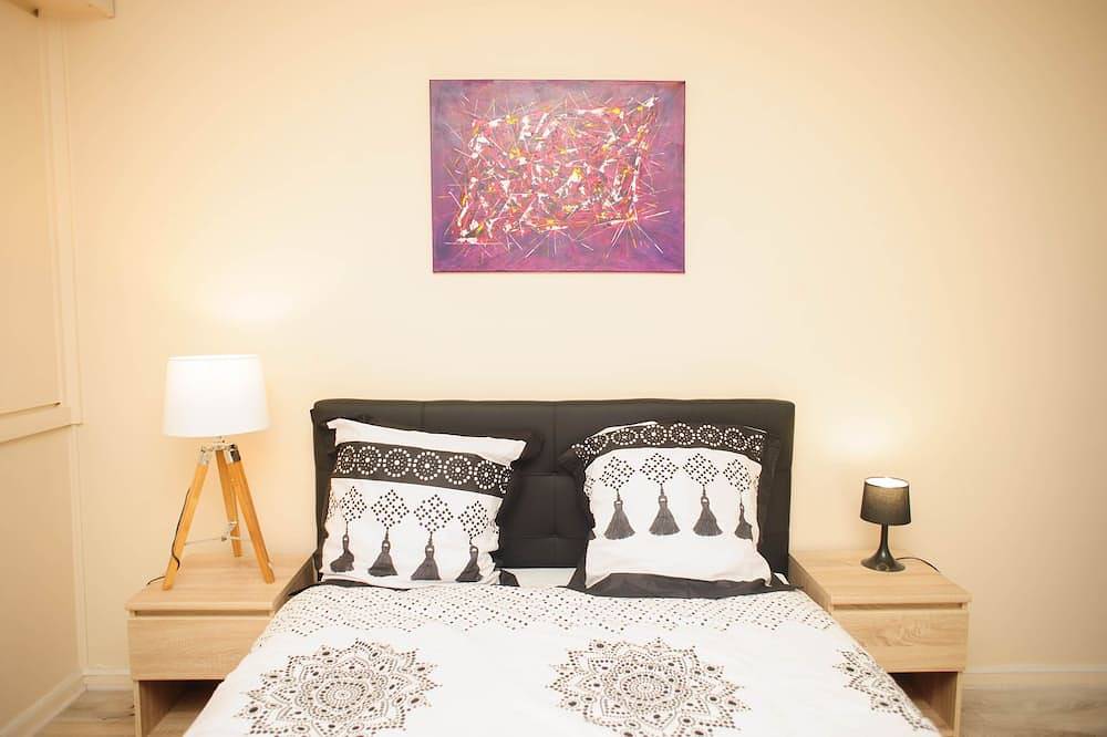 Apartamento entero, Spacious, modern T3, near metro and Rer station in Créteil, Valle del Marne