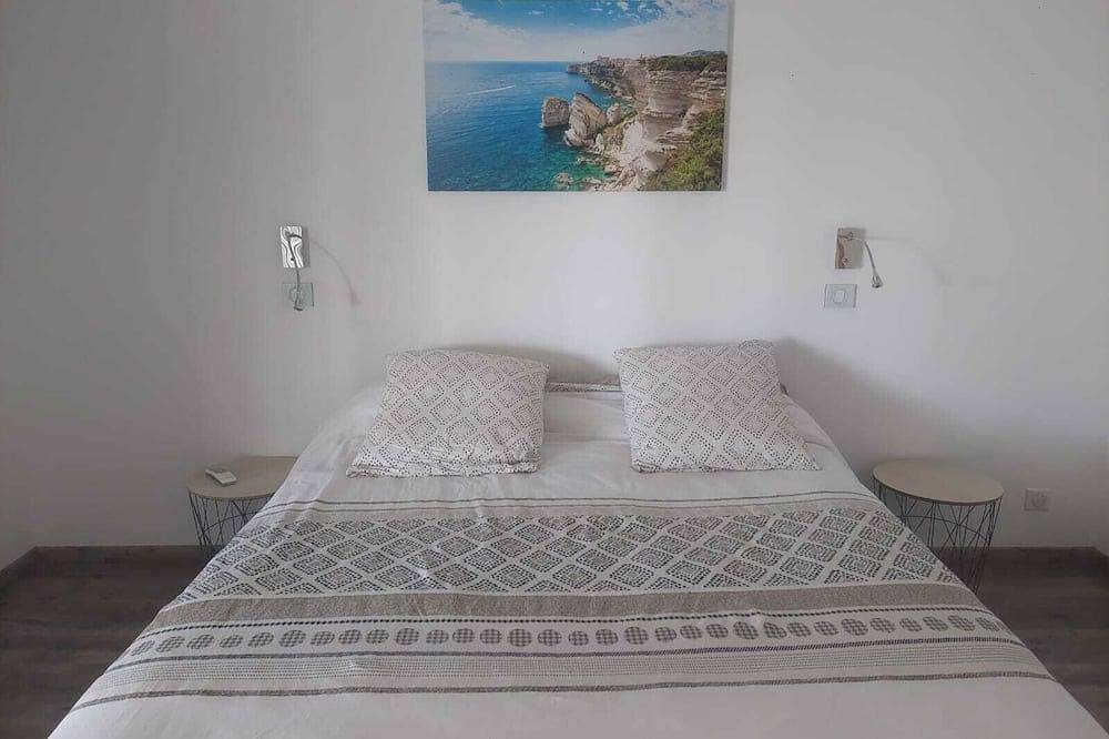 Villa 4/6 Pers vue mer Proche Ajaccio + Véhicule in Alata, Ajaccio region