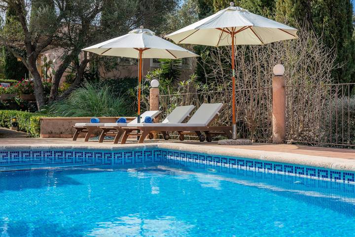 Romantic Country House with Mountain View, Pool, Wi-Fi in Capdepera, East Majorca