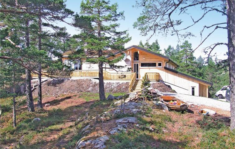 Ferienhaus für 12 Personen mit Terrasse in Åmli