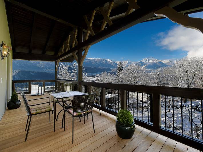 Ferienwohnung für 4 Personen, mit Balkon und Whirlpool sowie Terrasse und Ausblick in Innsbruck - 2