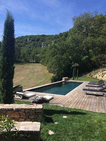 Cottage pour 4 personnes, avec piscine et jardin à Saint-Cirq-Lapopie