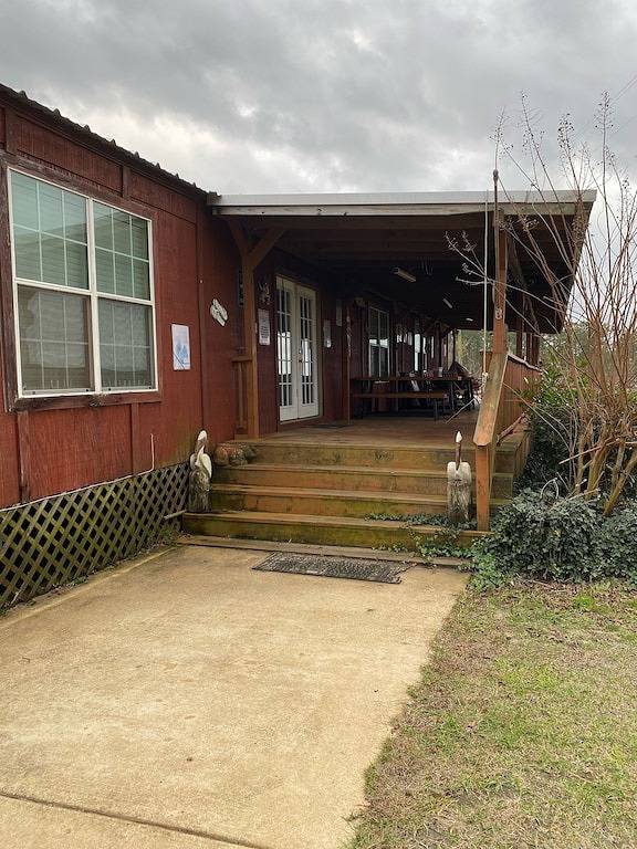 Waterfront 2 bedroom home- in Toledo Bend Reservoir