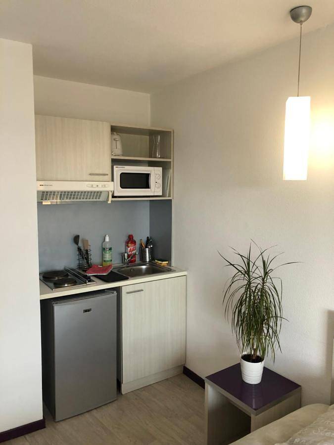 Appartement entier, Family Saint Vincent - Studio 2 Pers - 100m gare Lourdes - Wifi in Lourdes, Hautes-Pyrénées