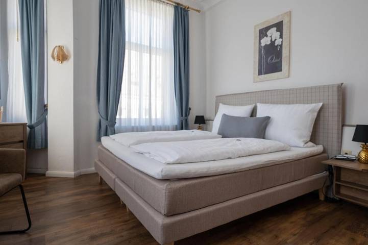 Hotel für 3 Personen, mit Sauna, mit Haustier in Emden - 2