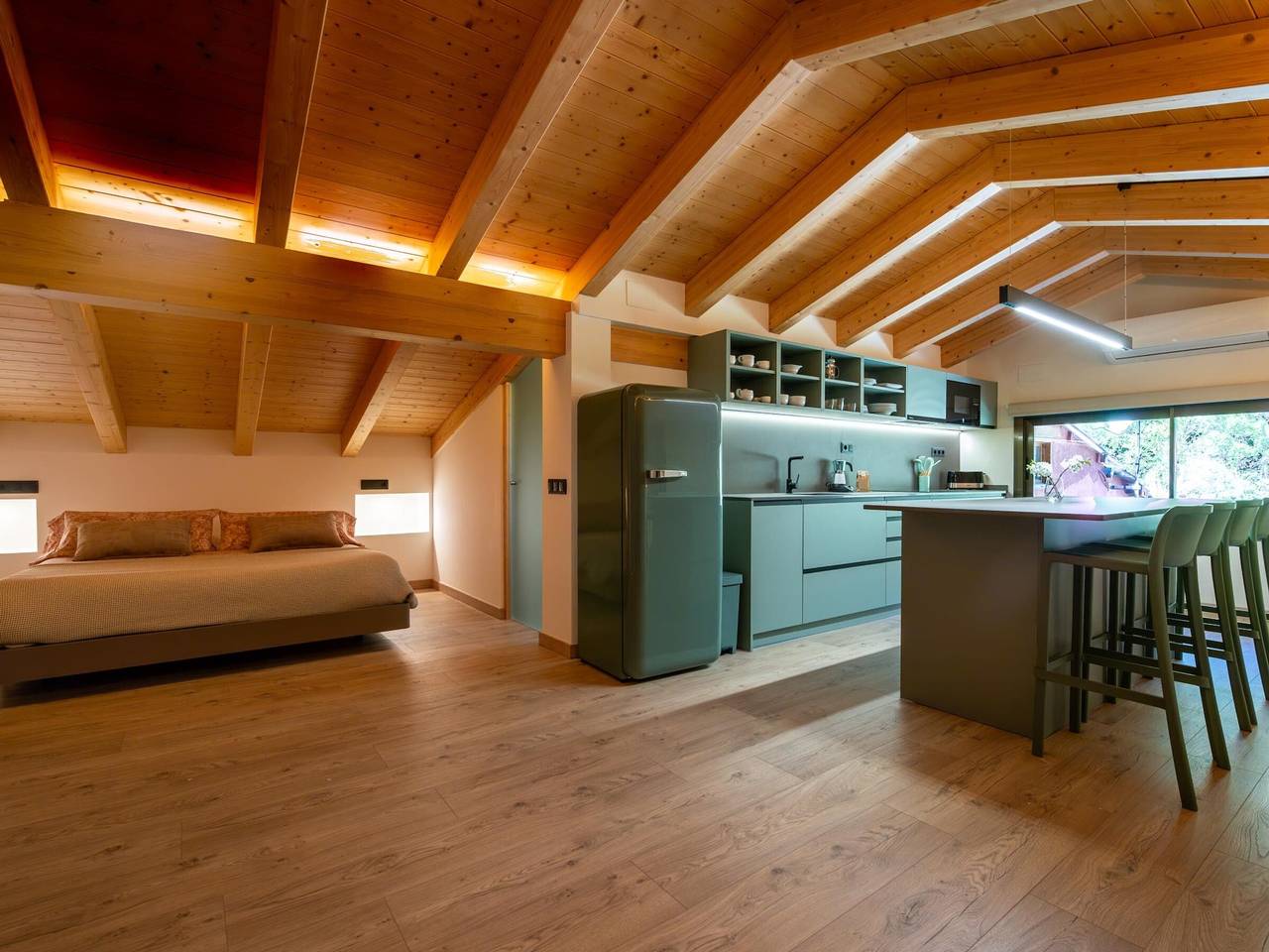 Entire apartment, Mountain Loft Trencalòs, pets allowed in Soriguera, Catalan Pyrenees