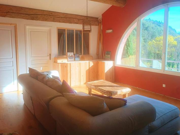 Gîte pour 8 personnes, avec Balcon et Jacuzzi ainsi que Terrasse et Jardin à Taussac-la-Billière