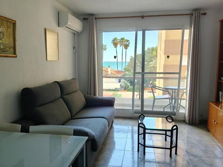 Apartamento para 4 personas, con jardín además de vistas y piscina en El Puig