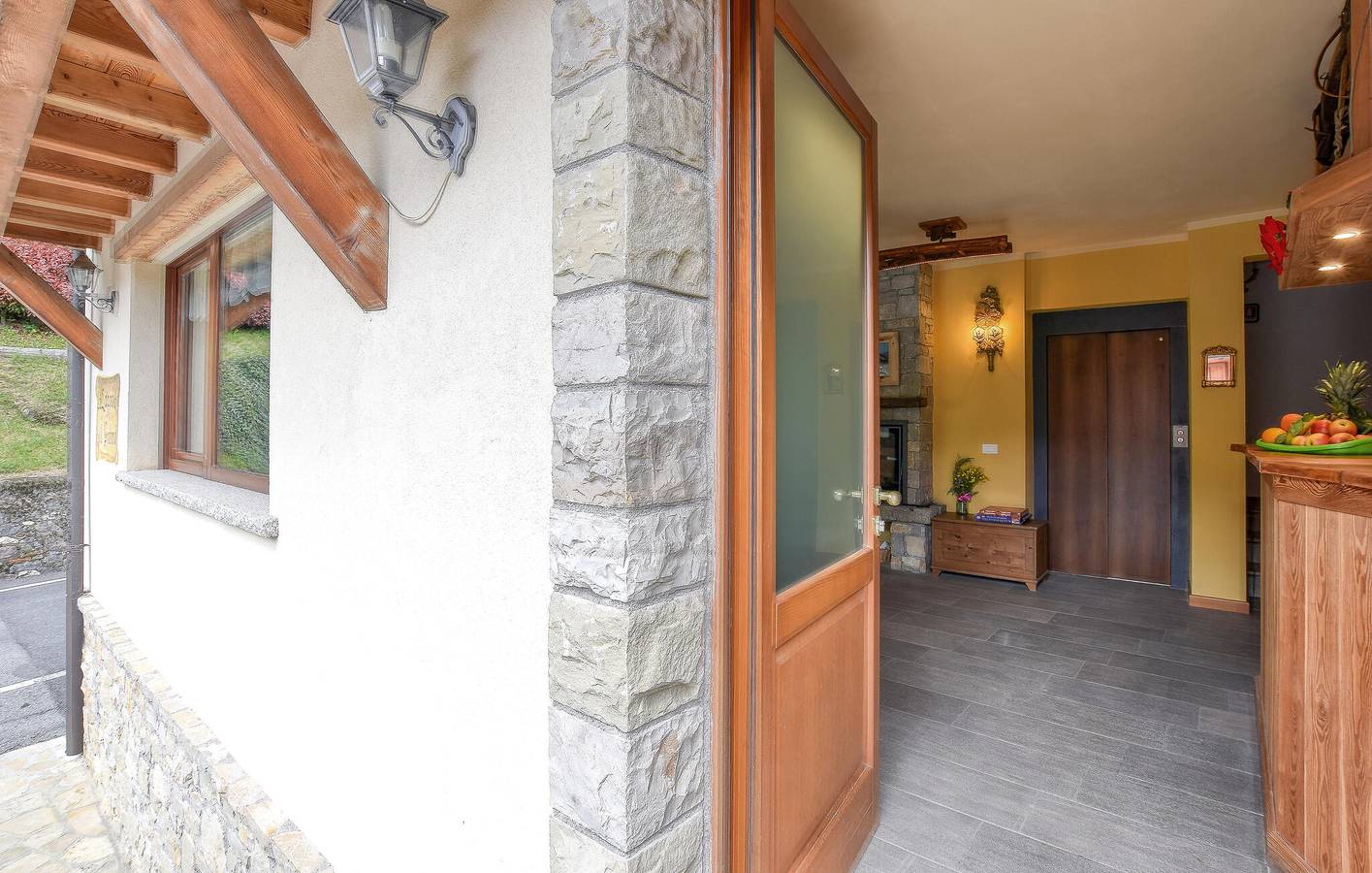 Ganze Ferienwohnung, Luxuriöses Apartment in River Close mit Parkplatz und WiFi in Tavernole sul Mella, Gardasee-Berge