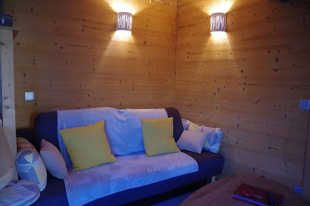 La Cabane Du Jardin - Gite Independant Pour 2 à 4 personnes in Saint-Alban-Leysse, Région de Chambéry