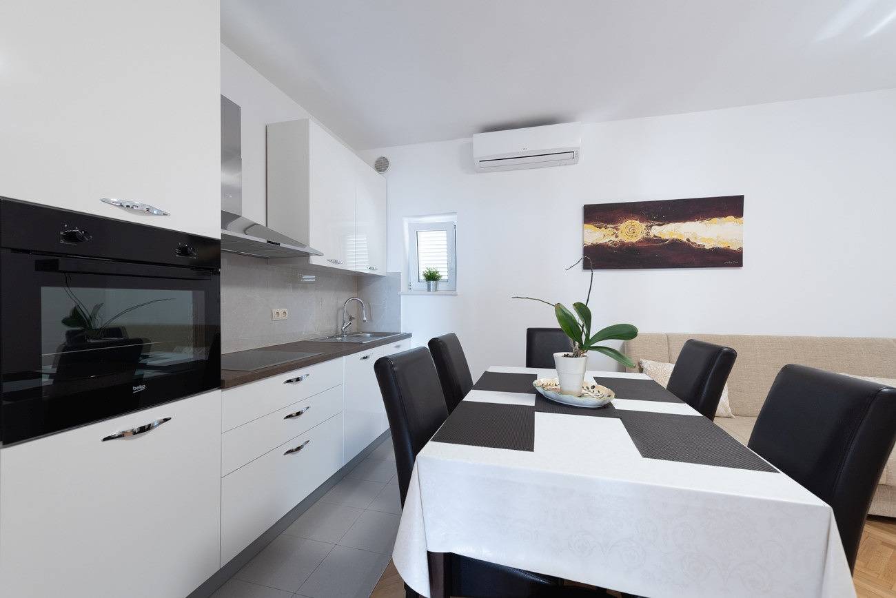 Appartamento vacanze a Duće a partire da 185€ a notte