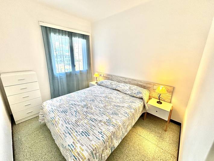 Gîte pour 5 personnes, avec balcon/terrasse et vue sur l’océan, adapté aux familles à Roses - 4