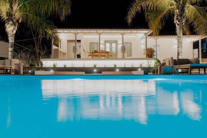 Location de vacances pour 4 personnes, avec jardin ainsi que vue et piscine à Nauplie - 2