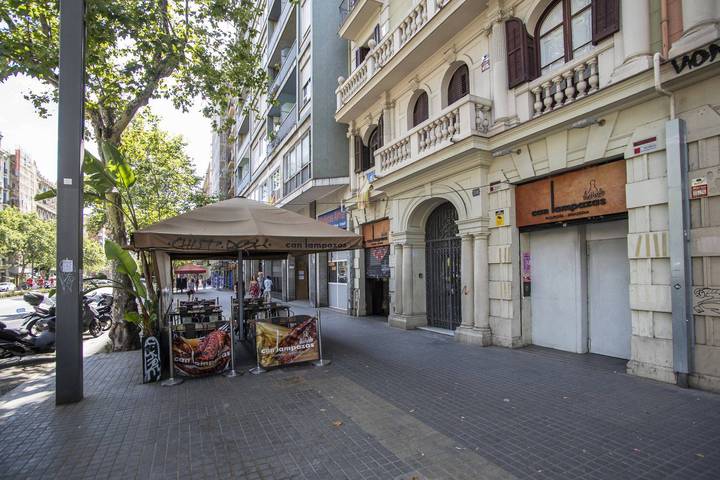 Apartamento entero, 32Par1009 - Stylish and cute in Paralel in Centro Barcelona, Barcelona