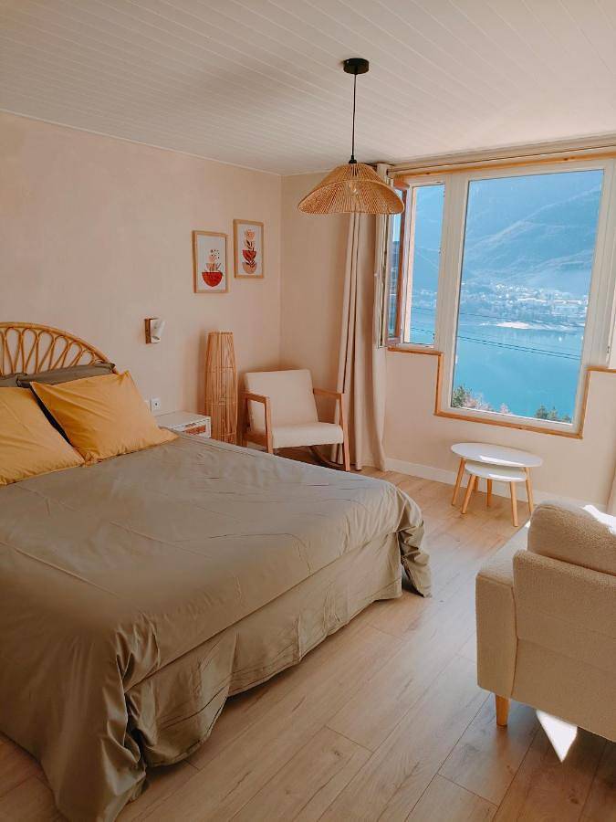 Appartement de vacances pour 2 personnes, avec Terrasse et Jardin ainsi que Vue sur le lac et Vue