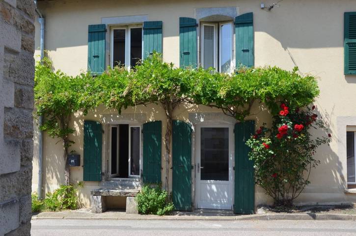 Gîte à la ferme - "la popote" in Passenans, Jura