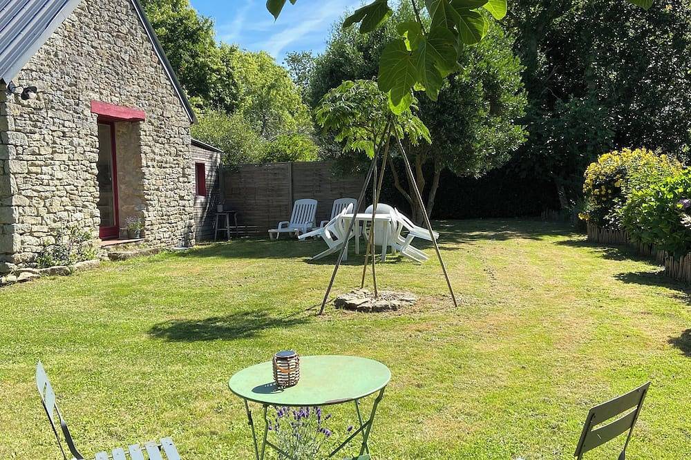 Ancienne Grange en Pierres, Cadre Verdoyant et à 5 mn des Plages de Sable fin in Plomeur, Côte de Cornouaille