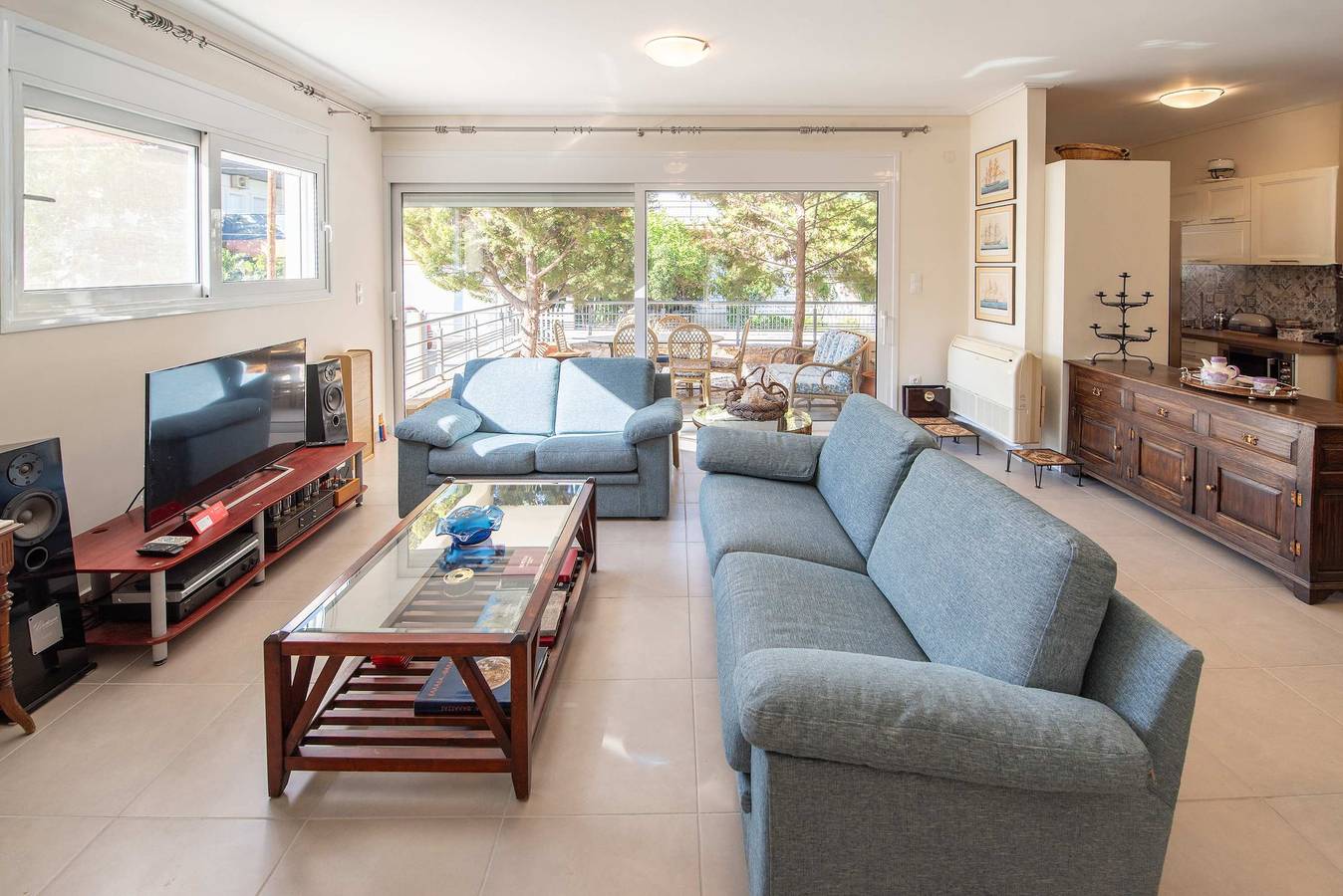 Eugenia’s Getaway by the Beach – Diminio Escape in Korinthia