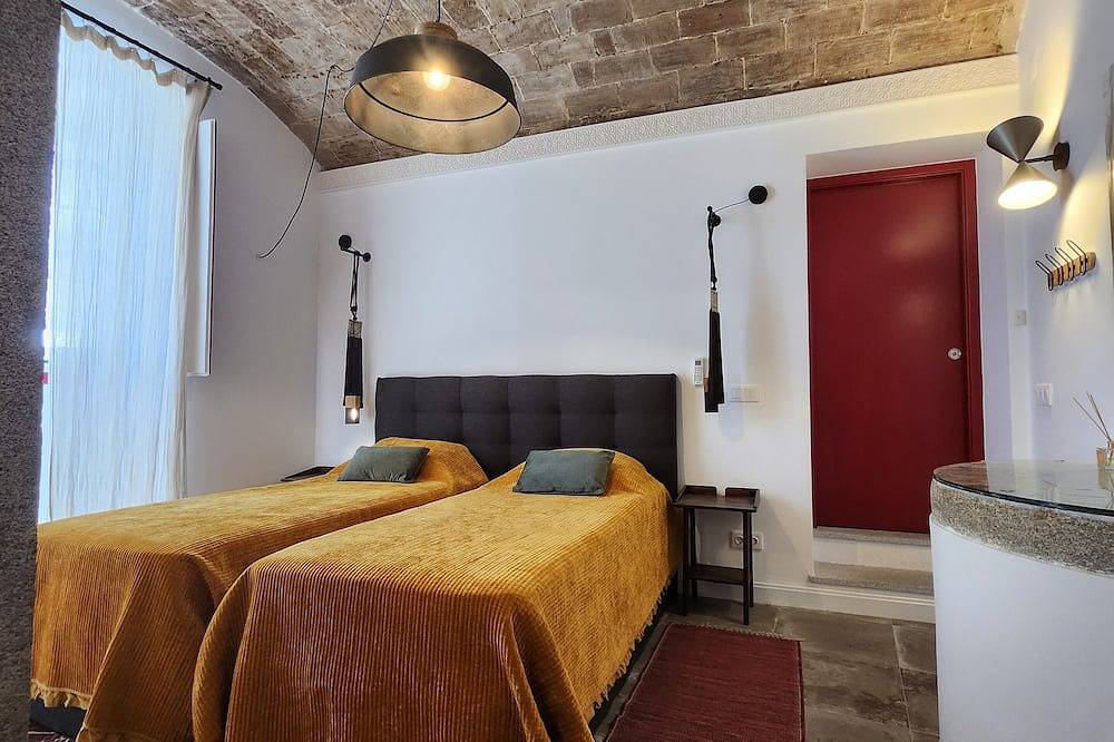 Unique luxury home in the heart of Evora historic center. Wifi, Ac, Parking, foto 7
