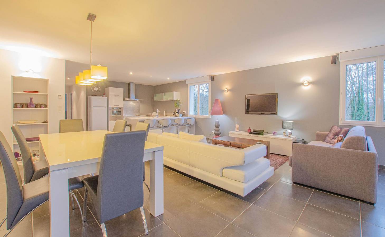 Gîte confortable avec parking, jardin et Internet in Ville-sur-Arce, Aube