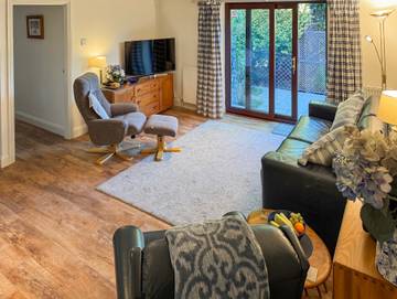 Cottage for 4 People in Ringwood, New Forest National Park, Photo 2