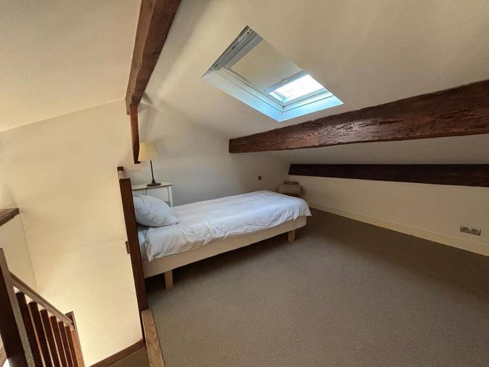 Location de vacances pour 2 personnes, avec piscine ainsi que vue et jardin à Saint-Antoine-de-Breuilh - 3