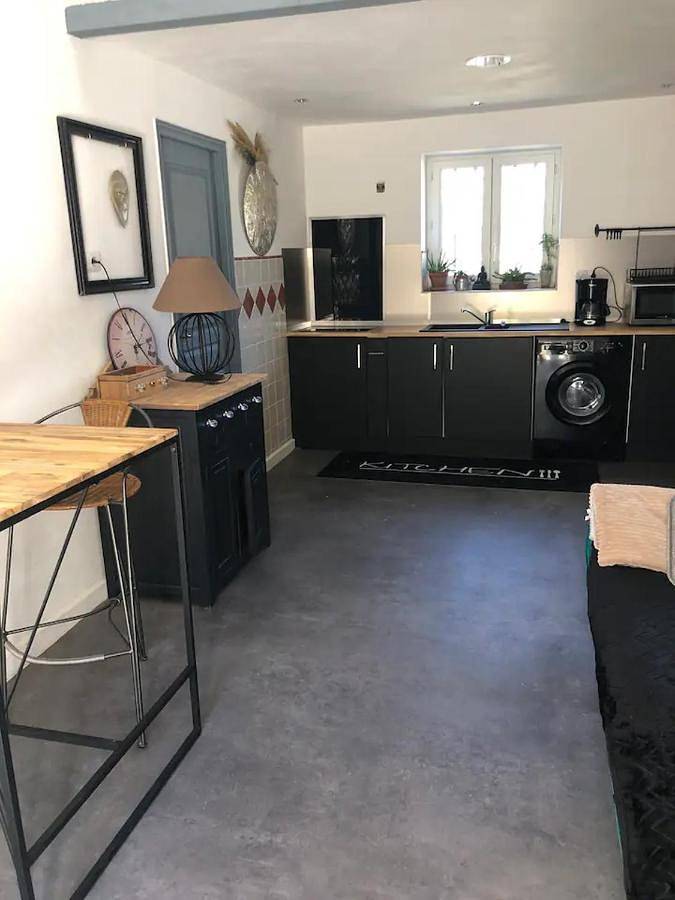 Gîte pour 2 personnes, avec terrasse à Entraigues-sur-la-Sorgue - 3