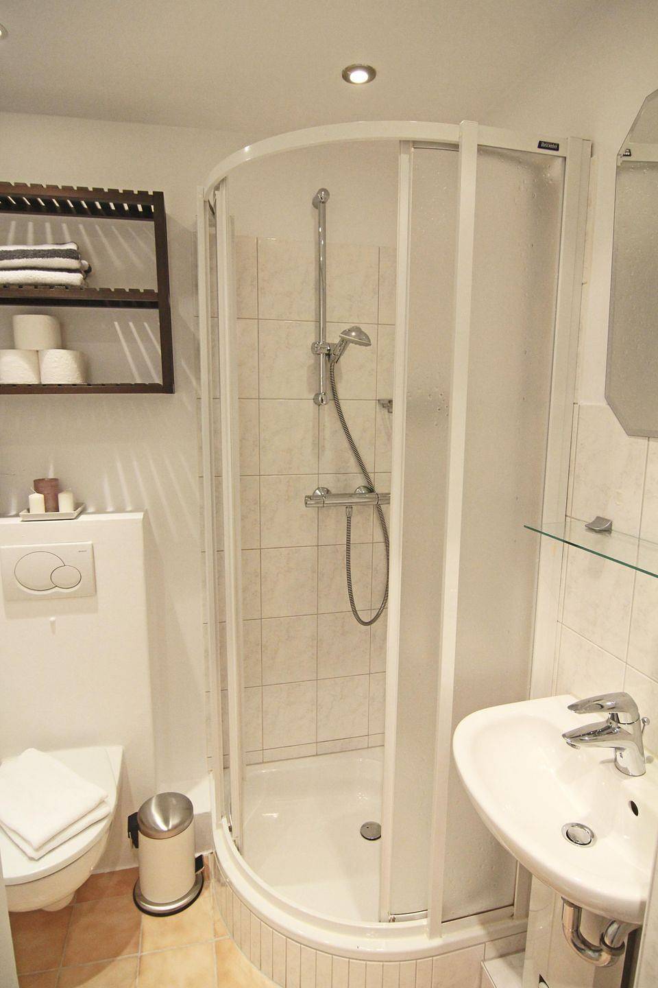 Ganze Wohnung, Perfekt zum Sonnenbaden oder auf das Ferienleben der Strandstraße hinabzuschauen in Westerland, Sylt (Gemeinde)