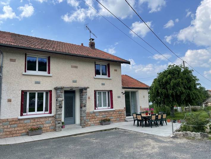 Gîte pour 6 personnes, avec jardin
