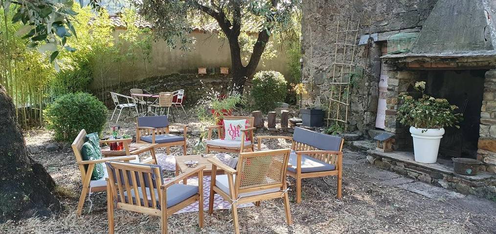 Location de vacances pour 8 personnes, avec vue et terrasse à Rosis - 3