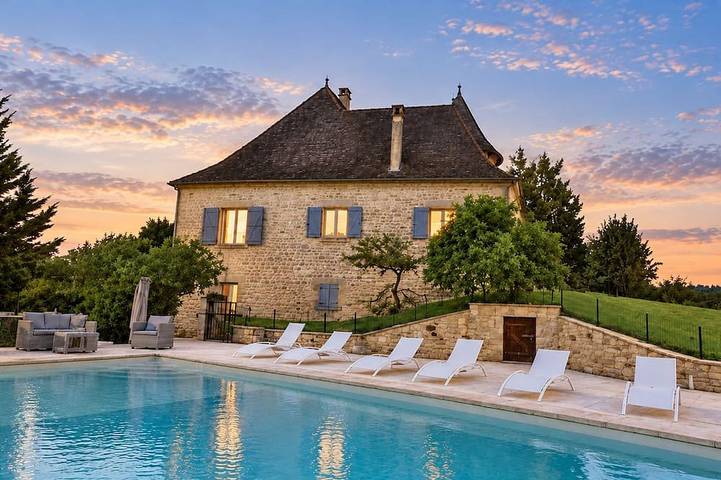 Ferienhaus für 13 Personen, mit Sauna und Whirlpool sowie Garten - 1