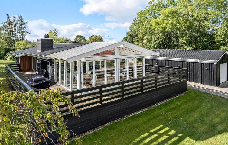 Ferienhaus für 6 Personen, mit Terrasse und Garten - 1