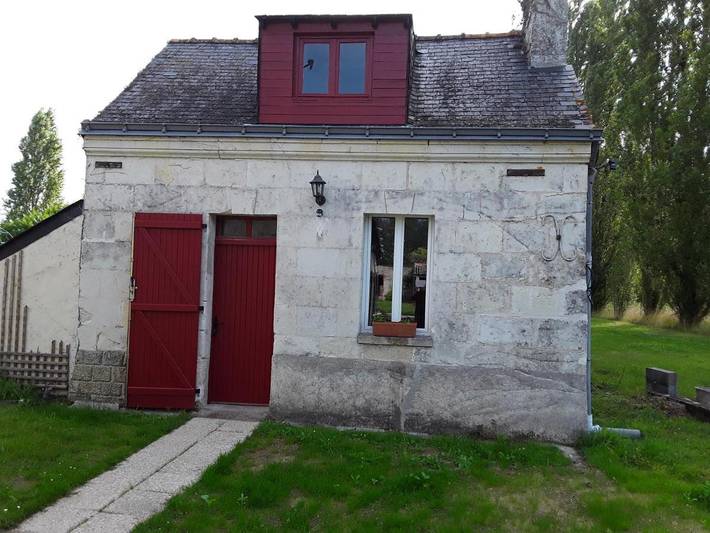 Maison de vacances pour 3 personnes, avec piscine et terrasse ainsi que jardin et bassin pour enfant
